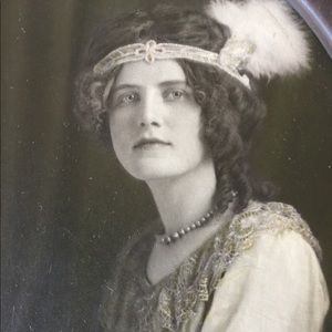 Meet your Posher, Lynda